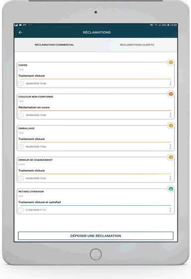 شاشة الشكاوى في Smart CRM: كسر، ولون غير مطابق، وتغليف متضرّر، وتأخّر في التسليم، وكلّ شكوى مؤرّخة بحالة معالجتها.
